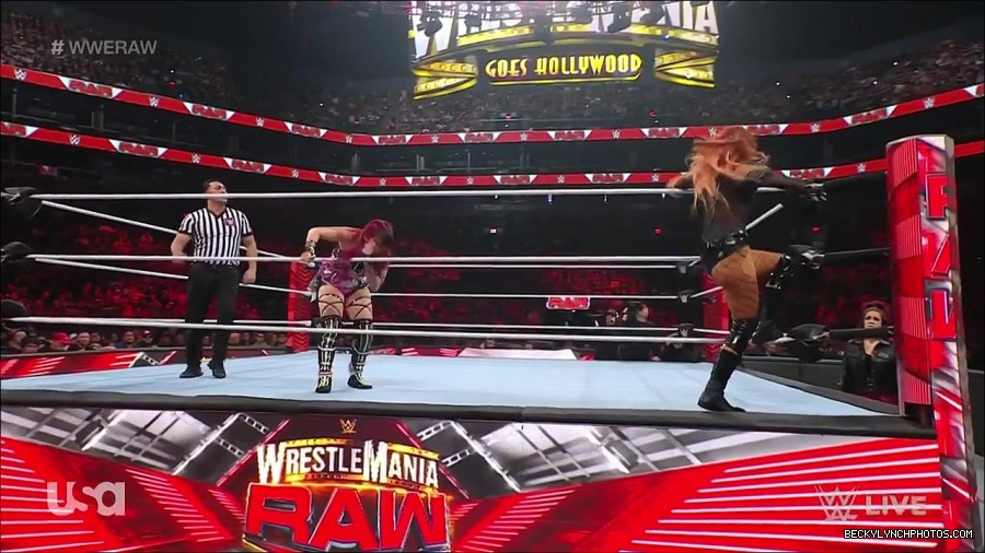 WWE_WrestleMania_Raw_2023_03_27_720p_HDTV_x264-NWCHD_mp4_001032485.jpg