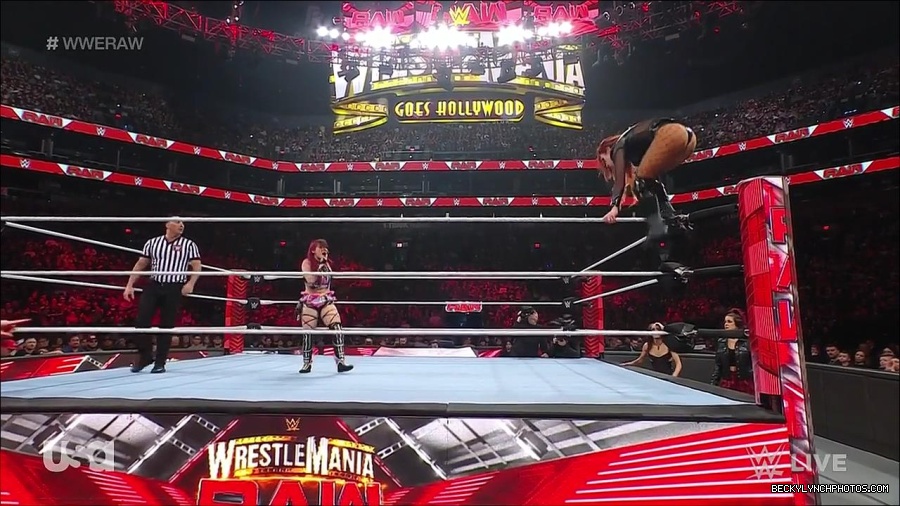 WWE_WrestleMania_Raw_2023_03_27_720p_HDTV_x264-NWCHD_mp4_001035288.jpg