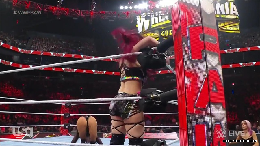 WWE_WrestleMania_Raw_2023_03_27_720p_HDTV_x264-NWCHD_mp4_001037691.jpg