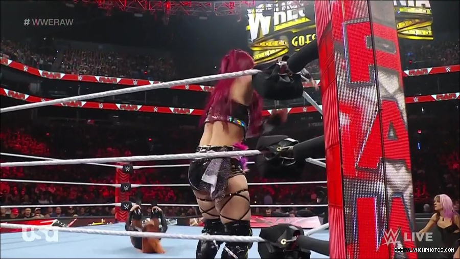 WWE_WrestleMania_Raw_2023_03_27_720p_HDTV_x264-NWCHD_mp4_001038091.jpg
