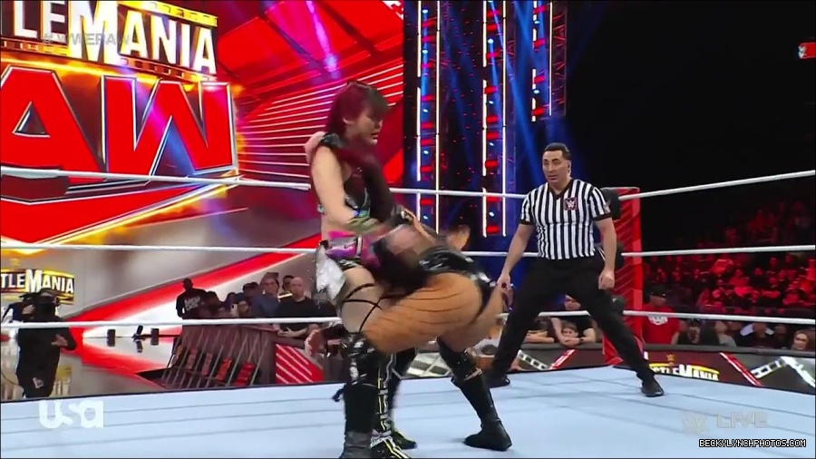 WWE_WrestleMania_Raw_2023_03_27_720p_HDTV_x264-NWCHD_mp4_001039693.jpg