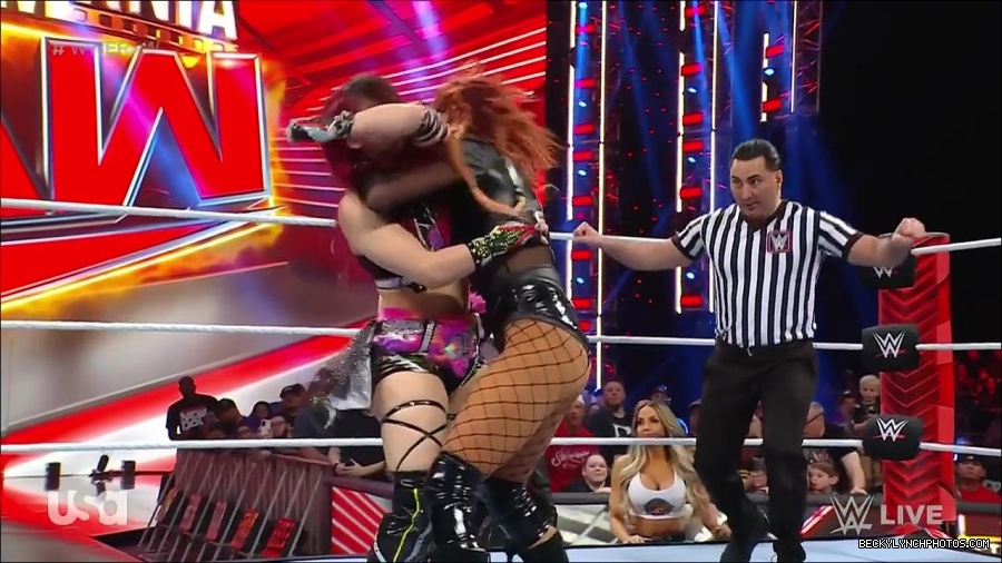 WWE_WrestleMania_Raw_2023_03_27_720p_HDTV_x264-NWCHD_mp4_001041695.jpg
