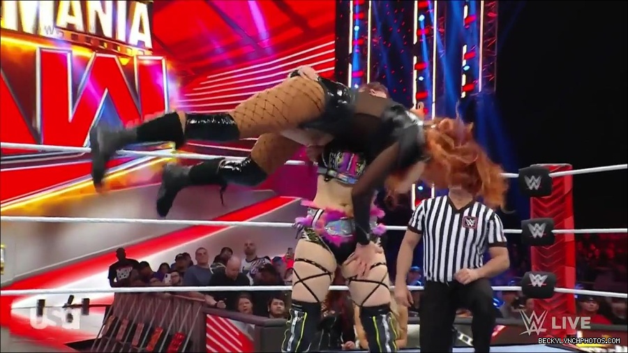 WWE_WrestleMania_Raw_2023_03_27_720p_HDTV_x264-NWCHD_mp4_001044497.jpg