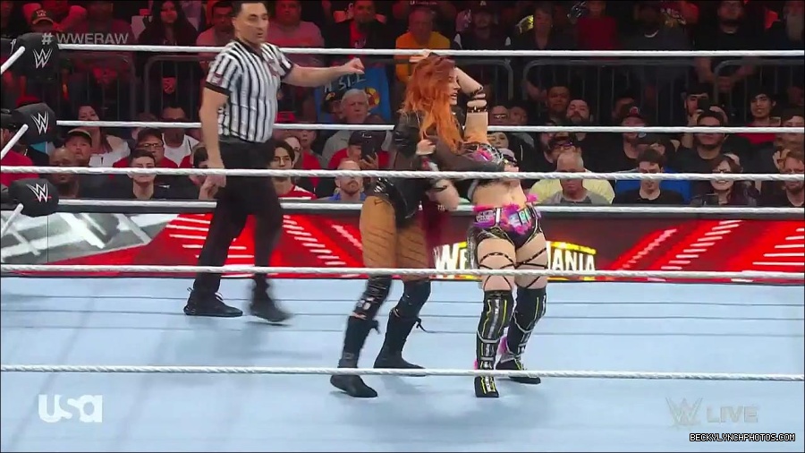 WWE_WrestleMania_Raw_2023_03_27_720p_HDTV_x264-NWCHD_mp4_001046099.jpg