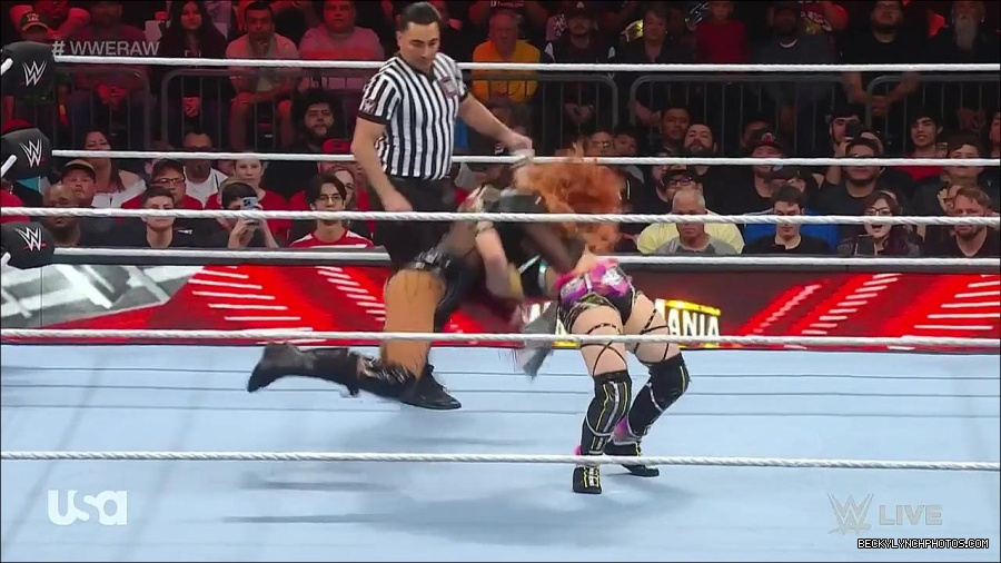 WWE_WrestleMania_Raw_2023_03_27_720p_HDTV_x264-NWCHD_mp4_001046499.jpg