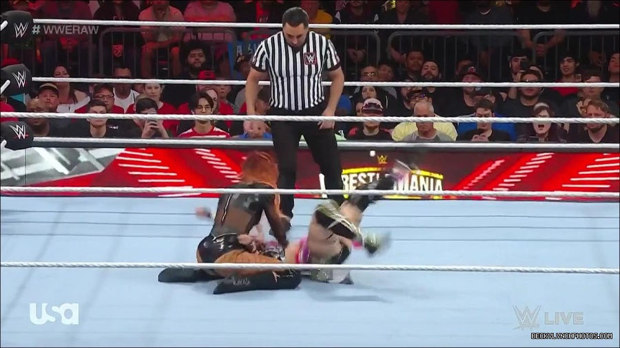 WWE_WrestleMania_Raw_2023_03_27_720p_HDTV_x264-NWCHD_mp4_001046900.jpg