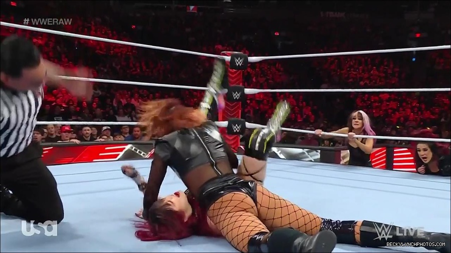WWE_WrestleMania_Raw_2023_03_27_720p_HDTV_x264-NWCHD_mp4_001049703.jpg