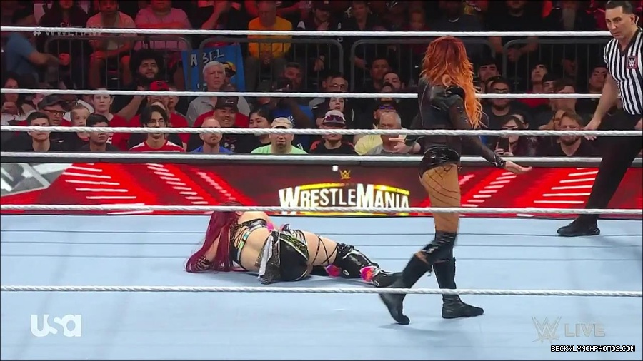 WWE_WrestleMania_Raw_2023_03_27_720p_HDTV_x264-NWCHD_mp4_001059312.jpg
