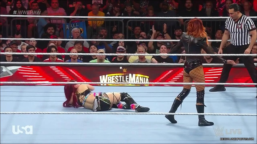 WWE_WrestleMania_Raw_2023_03_27_720p_HDTV_x264-NWCHD_mp4_001060113.jpg