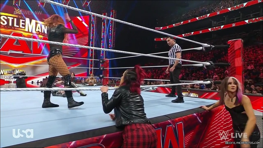 WWE_WrestleMania_Raw_2023_03_27_720p_HDTV_x264-NWCHD_mp4_001061314.jpg