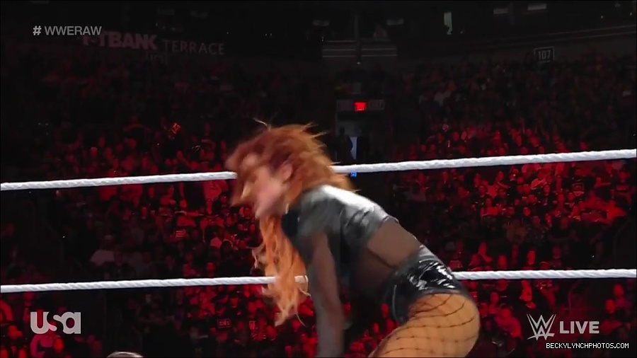 WWE_WrestleMania_Raw_2023_03_27_720p_HDTV_x264-NWCHD_mp4_001062515.jpg