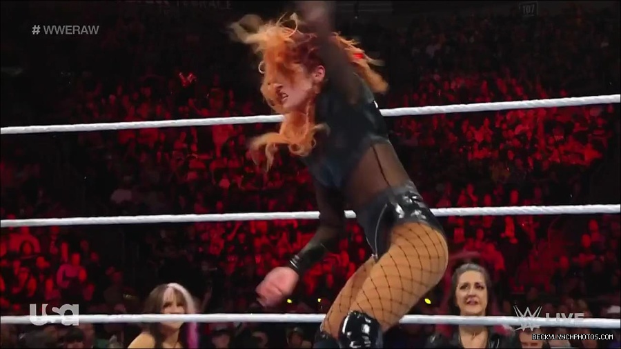 WWE_WrestleMania_Raw_2023_03_27_720p_HDTV_x264-NWCHD_mp4_001062916.jpg