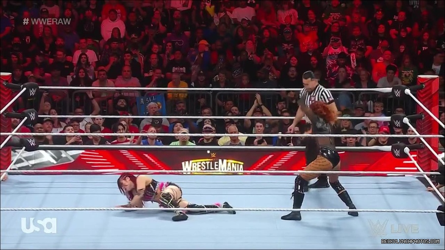 WWE_WrestleMania_Raw_2023_03_27_720p_HDTV_x264-NWCHD_mp4_001063717.jpg