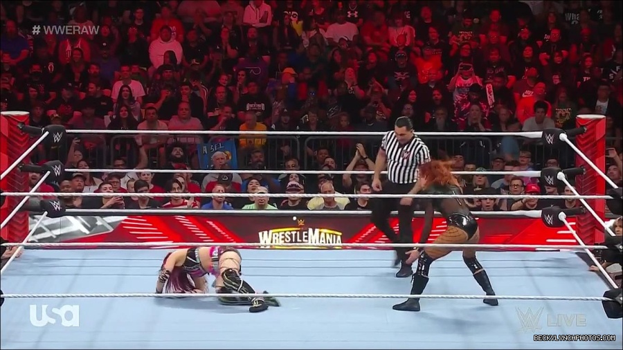 WWE_WrestleMania_Raw_2023_03_27_720p_HDTV_x264-NWCHD_mp4_001064117.jpg