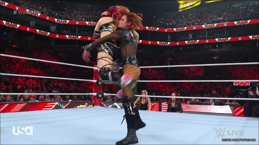 WWE_WrestleMania_Raw_2023_03_27_720p_HDTV_x264-NWCHD_mp4_001067721.jpg