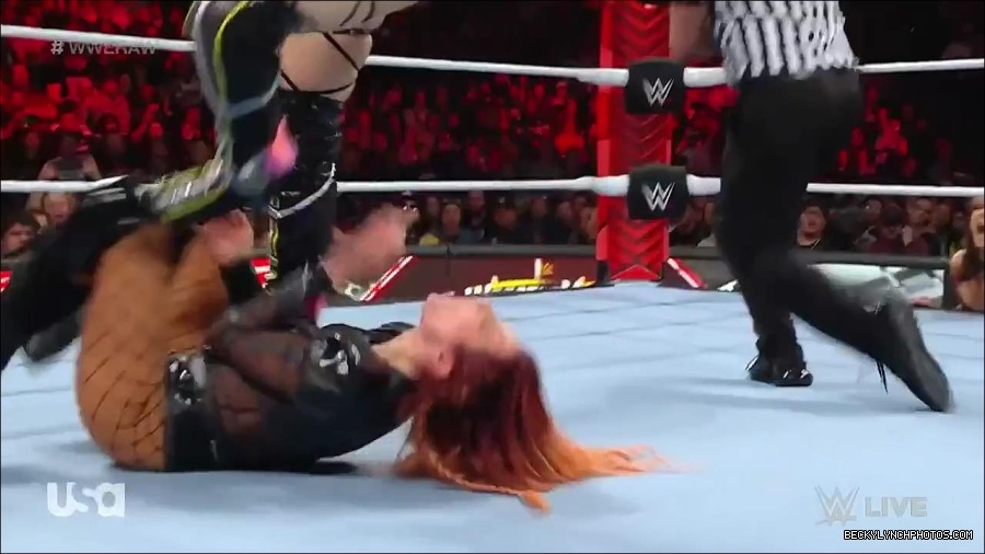 WWE_WrestleMania_Raw_2023_03_27_720p_HDTV_x264-NWCHD_mp4_001070523.jpg