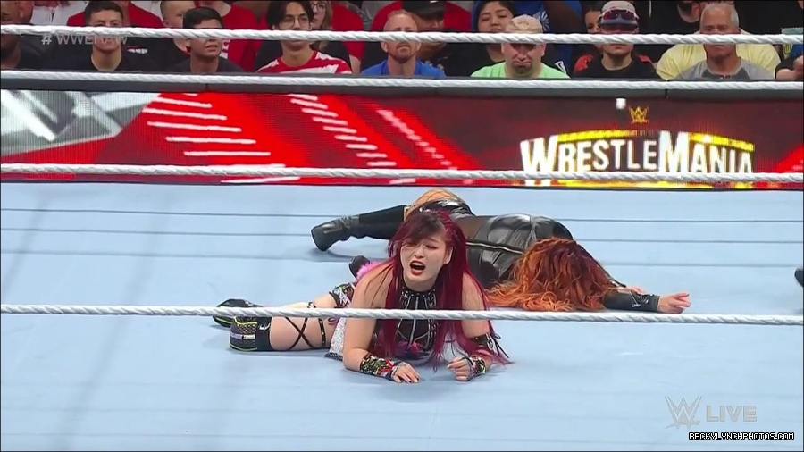 WWE_WrestleMania_Raw_2023_03_27_720p_HDTV_x264-NWCHD_mp4_001078131.jpg