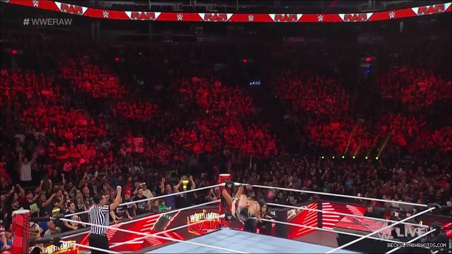 WWE_WrestleMania_Raw_2023_03_27_720p_HDTV_x264-NWCHD_mp4_001084938.jpg