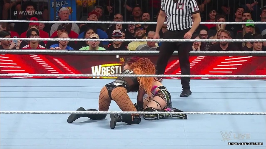 WWE_WrestleMania_Raw_2023_03_27_720p_HDTV_x264-NWCHD_mp4_001119773.jpg
