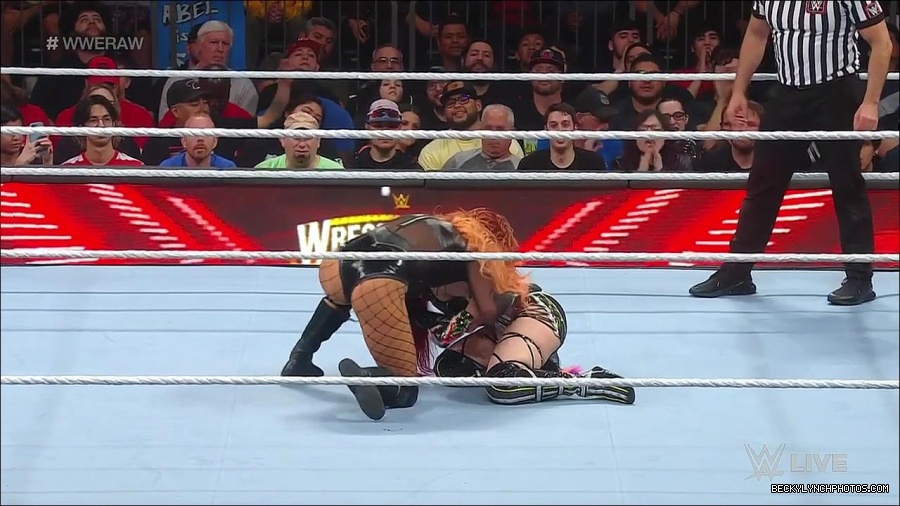 WWE_WrestleMania_Raw_2023_03_27_720p_HDTV_x264-NWCHD_mp4_001121375.jpg