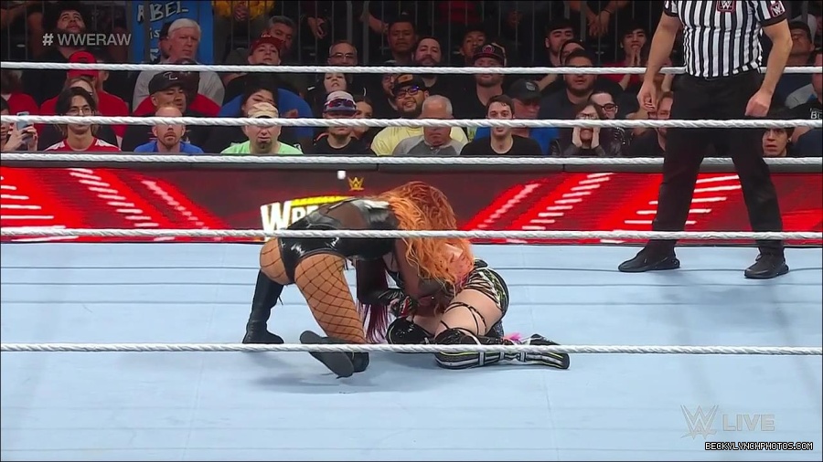 WWE_WrestleMania_Raw_2023_03_27_720p_HDTV_x264-NWCHD_mp4_001121775.jpg
