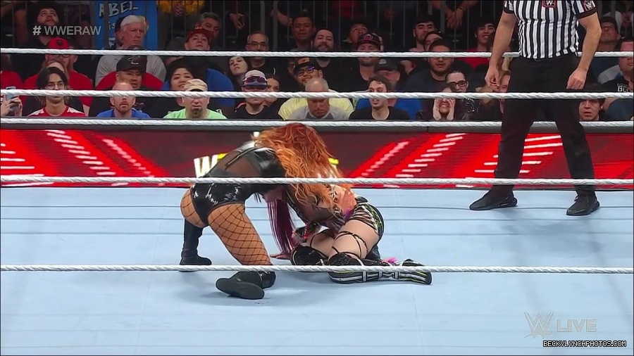 WWE_WrestleMania_Raw_2023_03_27_720p_HDTV_x264-NWCHD_mp4_001122175.jpg