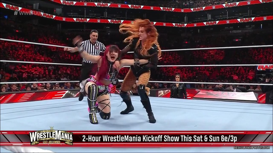 WWE_WrestleMania_Raw_2023_03_27_720p_HDTV_x264-NWCHD_mp4_001126179.jpg