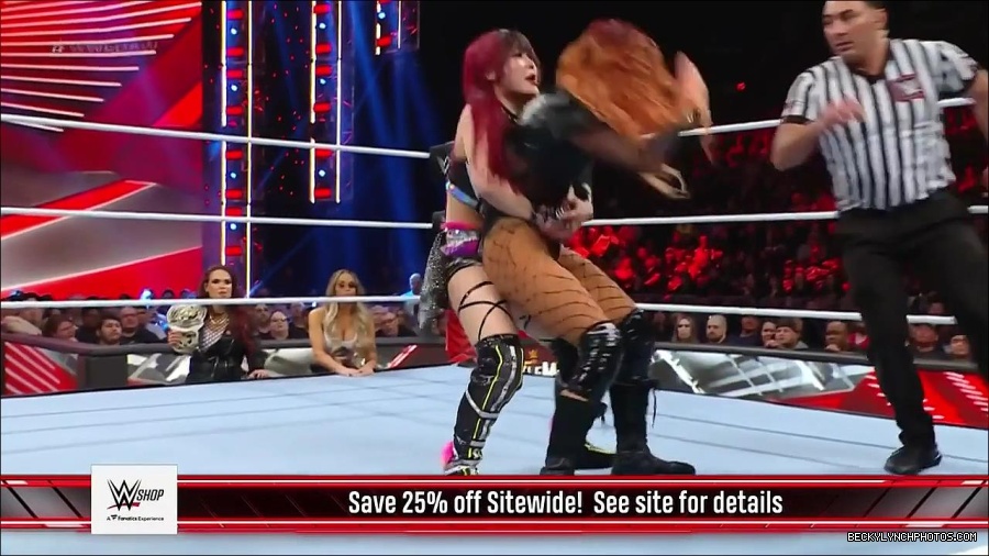 WWE_WrestleMania_Raw_2023_03_27_720p_HDTV_x264-NWCHD_mp4_001136590.jpg