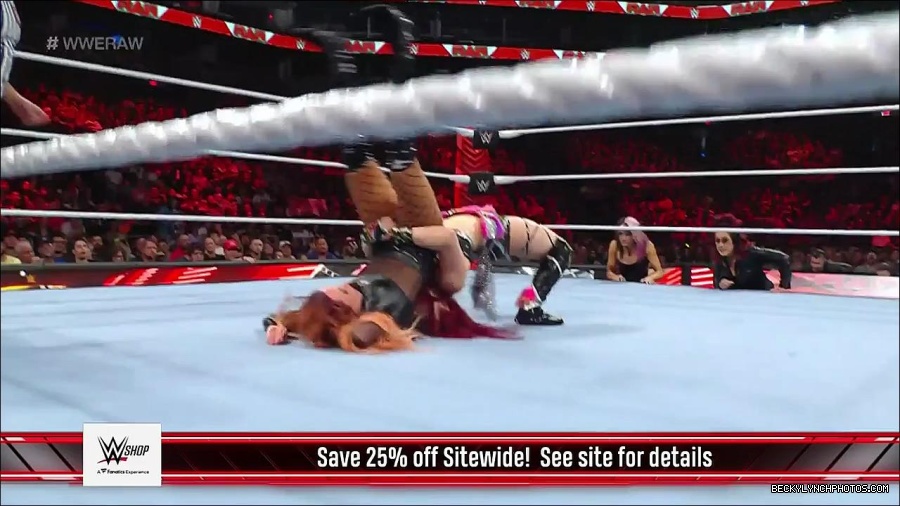 WWE_WrestleMania_Raw_2023_03_27_720p_HDTV_x264-NWCHD_mp4_001138191.jpg