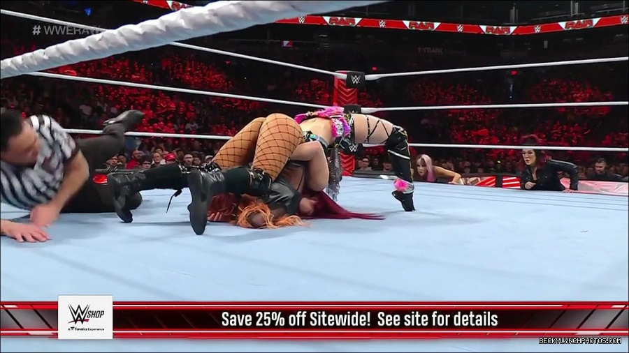 WWE_WrestleMania_Raw_2023_03_27_720p_HDTV_x264-NWCHD_mp4_001139393.jpg