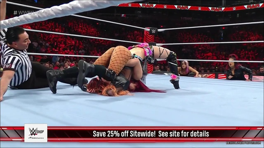 WWE_WrestleMania_Raw_2023_03_27_720p_HDTV_x264-NWCHD_mp4_001139726.jpg