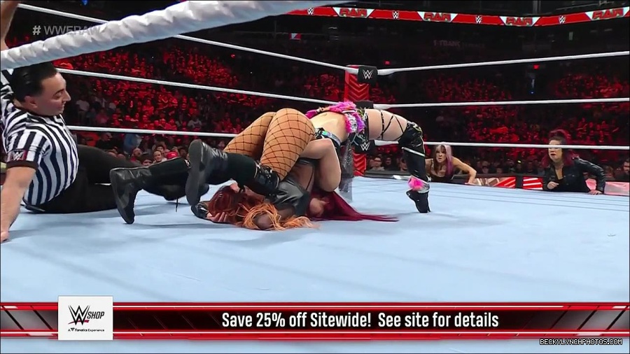 WWE_WrestleMania_Raw_2023_03_27_720p_HDTV_x264-NWCHD_mp4_001139793.jpg