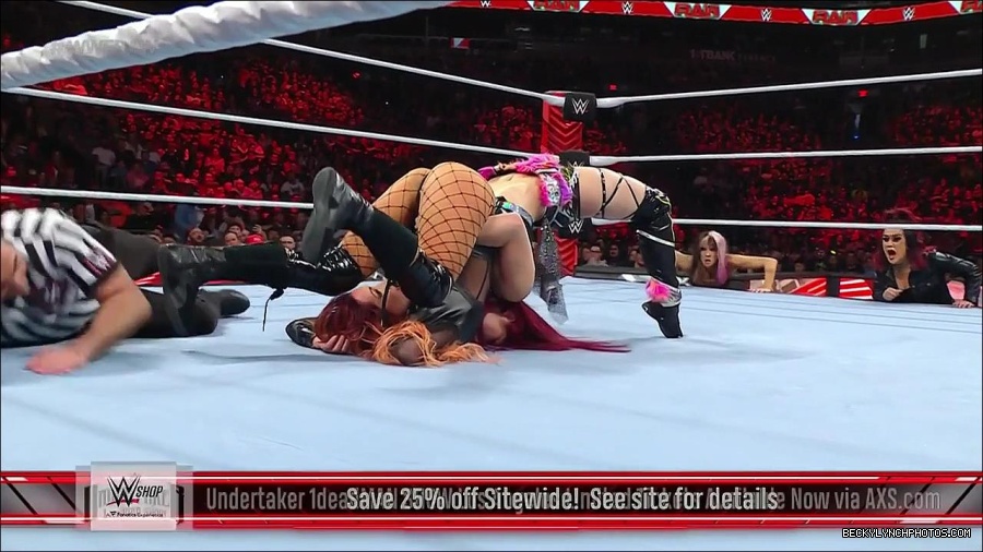 WWE_WrestleMania_Raw_2023_03_27_720p_HDTV_x264-NWCHD_mp4_001140193.jpg