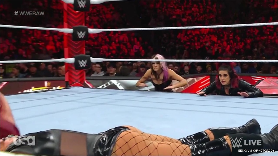 WWE_WrestleMania_Raw_2023_03_27_720p_HDTV_x264-NWCHD_mp4_001156143.jpg