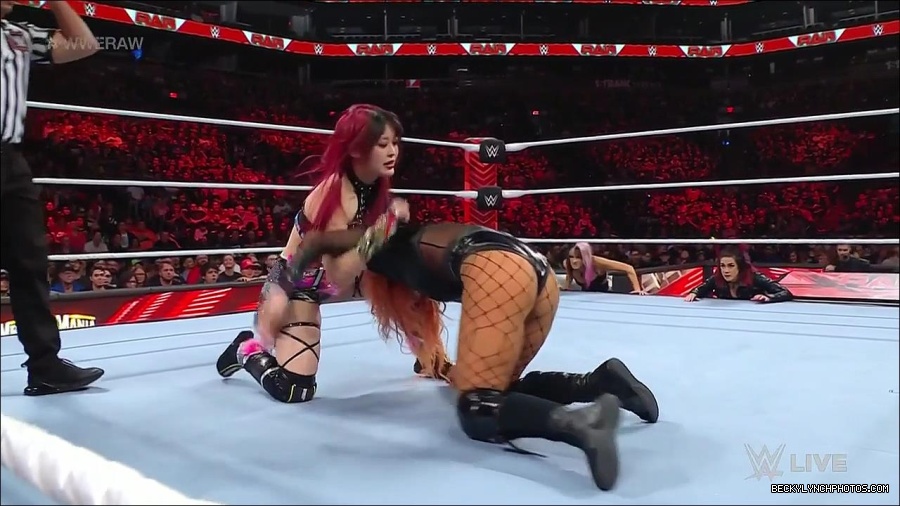 WWE_WrestleMania_Raw_2023_03_27_720p_HDTV_x264-NWCHD_mp4_001159346.jpg