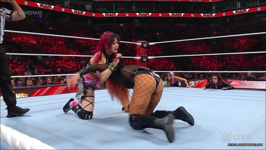 WWE_WrestleMania_Raw_2023_03_27_720p_HDTV_x264-NWCHD_mp4_001159413.jpg