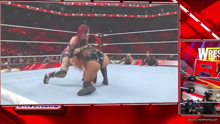 WWE_WrestleMania_Raw_2023_03_27_720p_HDTV_x264-NWCHD_mp4_001160614.jpg
