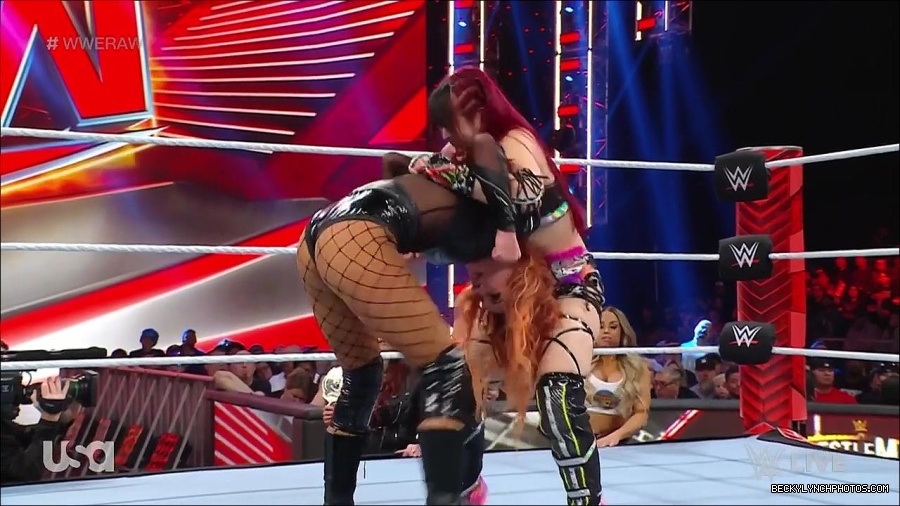 WWE_WrestleMania_Raw_2023_03_27_720p_HDTV_x264-NWCHD_mp4_001166953.jpg