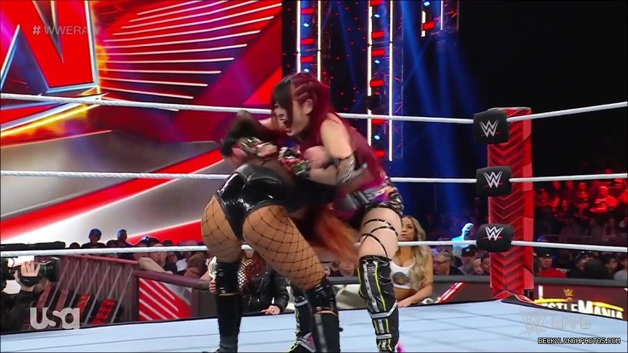 WWE_WrestleMania_Raw_2023_03_27_720p_HDTV_x264-NWCHD_mp4_001167354.jpg