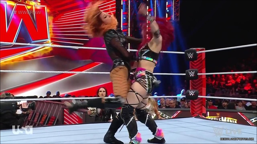WWE_WrestleMania_Raw_2023_03_27_720p_HDTV_x264-NWCHD_mp4_001168622.jpg