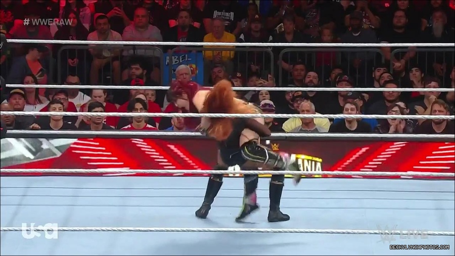 WWE_WrestleMania_Raw_2023_03_27_720p_HDTV_x264-NWCHD_mp4_001170957.jpg