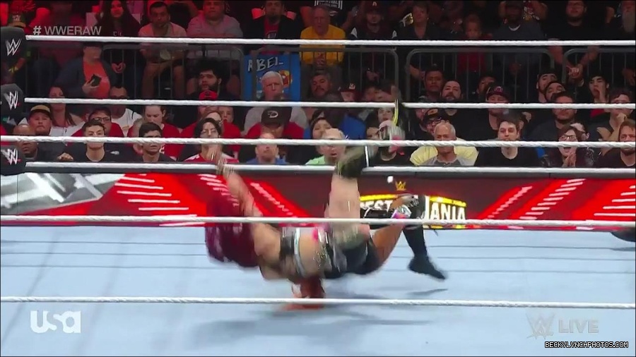 WWE_WrestleMania_Raw_2023_03_27_720p_HDTV_x264-NWCHD_mp4_001171358.jpg