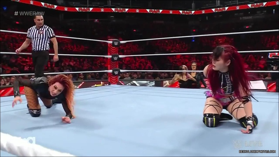 WWE_WrestleMania_Raw_2023_03_27_720p_HDTV_x264-NWCHD_mp4_001173026.jpg