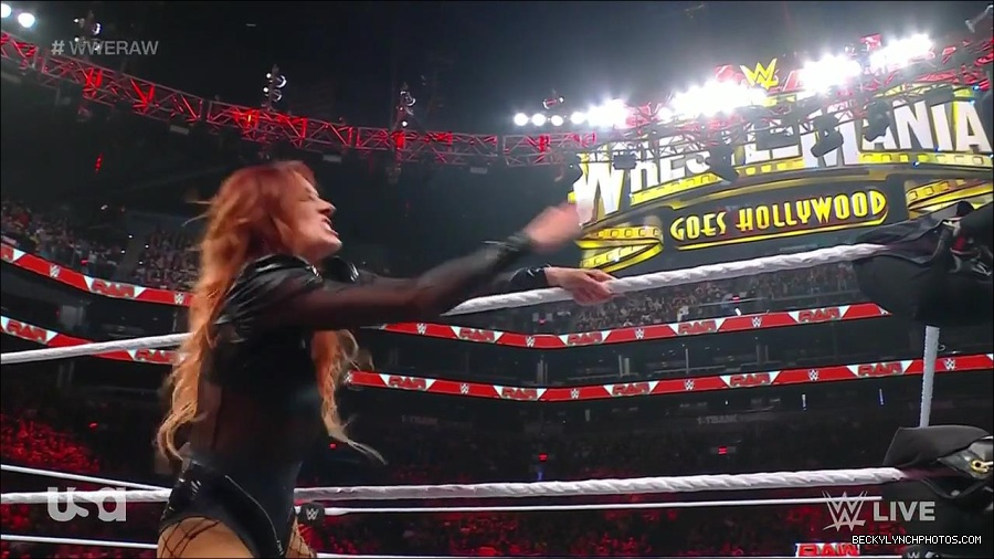 WWE_WrestleMania_Raw_2023_03_27_720p_HDTV_x264-NWCHD_mp4_001181368.jpg