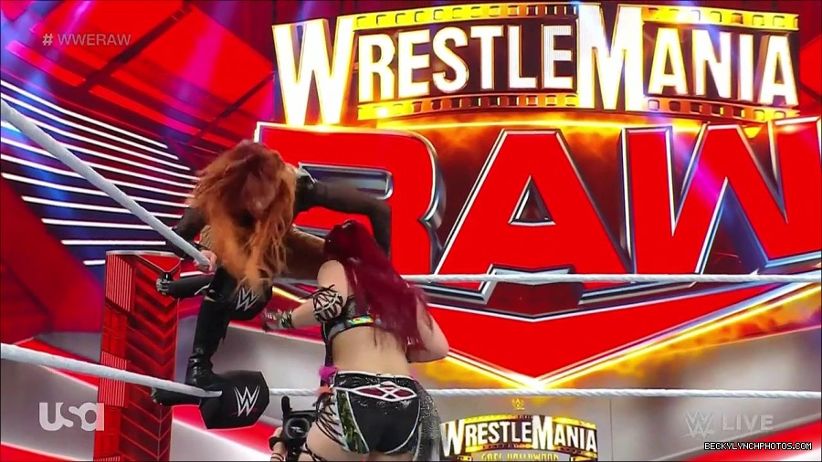 WWE_WrestleMania_Raw_2023_03_27_720p_HDTV_x264-NWCHD_mp4_001188175.jpg