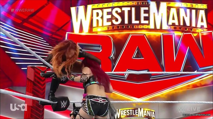 WWE_WrestleMania_Raw_2023_03_27_720p_HDTV_x264-NWCHD_mp4_001188241.jpg
