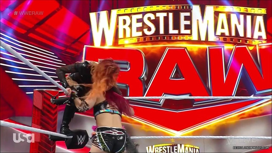 WWE_WrestleMania_Raw_2023_03_27_720p_HDTV_x264-NWCHD_mp4_001188575.jpg