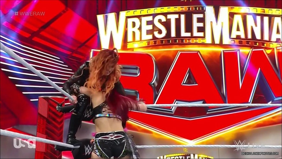 WWE_WrestleMania_Raw_2023_03_27_720p_HDTV_x264-NWCHD_mp4_001189042.jpg