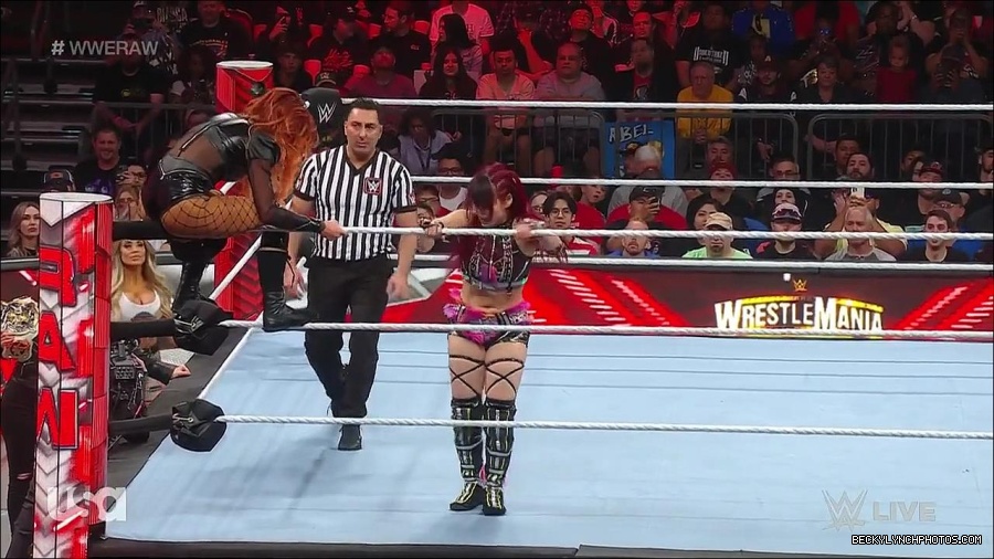 WWE_WrestleMania_Raw_2023_03_27_720p_HDTV_x264-NWCHD_mp4_001192579.jpg
