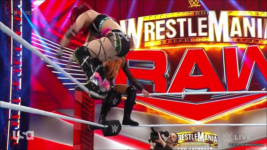 WWE_WrestleMania_Raw_2023_03_27_720p_HDTV_x264-NWCHD_mp4_001193847.jpg